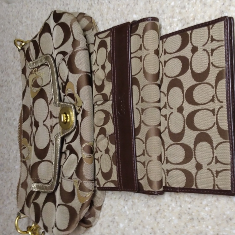 Coach Three Piece Set - Picture 7 of 7